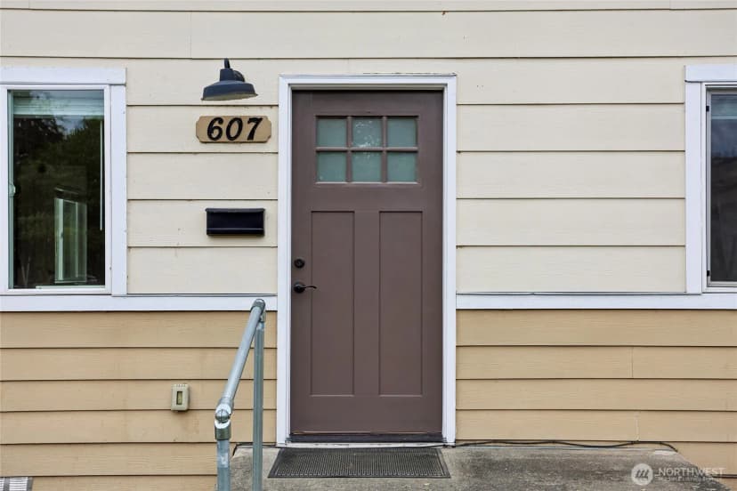 Property photo for 601 W Hazel Street, Mount Vernon photo 34