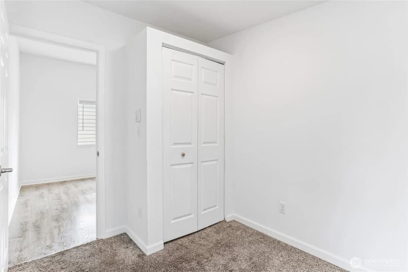 Property photo for 601 W Hazel Street, Mount Vernon photo 31