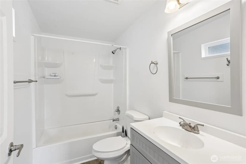 Property photo for 601 W Hazel Street, Mount Vernon photo 20