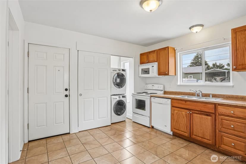 Property photo for 601 W Hazel Street, Mount Vernon photo 6