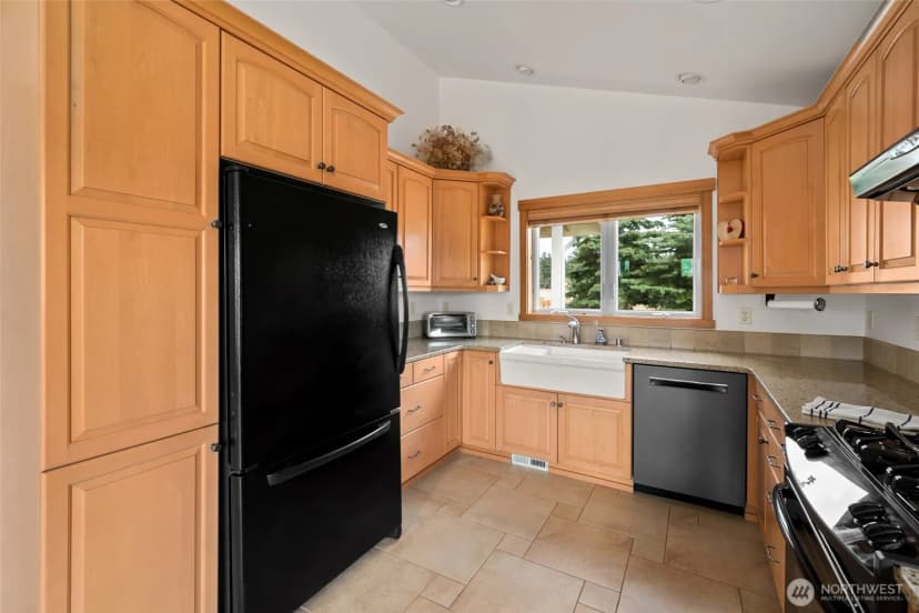 Property photo for 45 Holly Berry Road, Coupeville photo 24