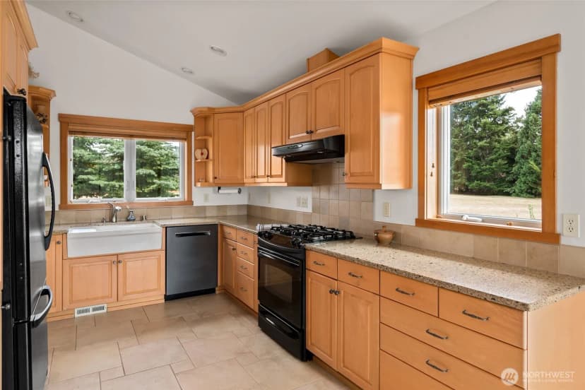 Property photo for 45 Holly Berry Road, Coupeville photo 23