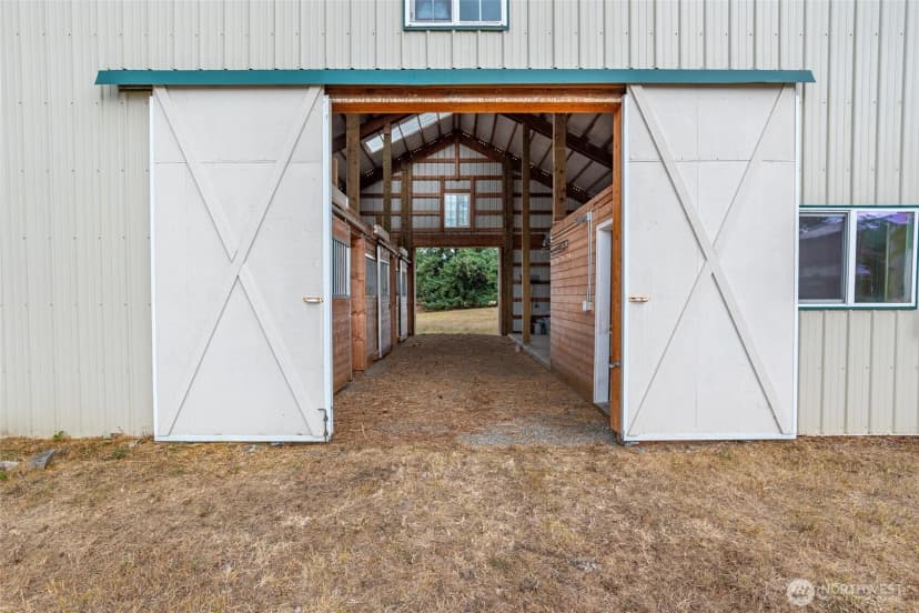 Property photo for 45 Holly Berry Road, Coupeville photo 9