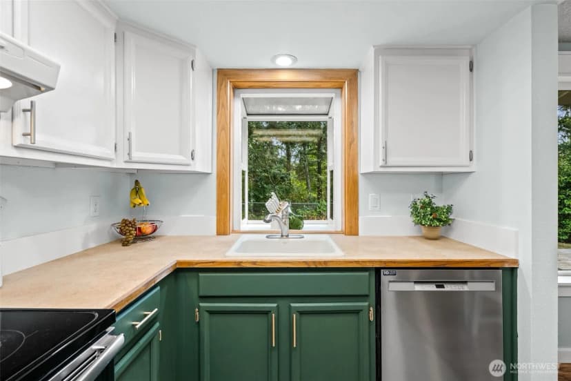Property photo for 3965 Celeste Court Se, Port Orchard photo 11