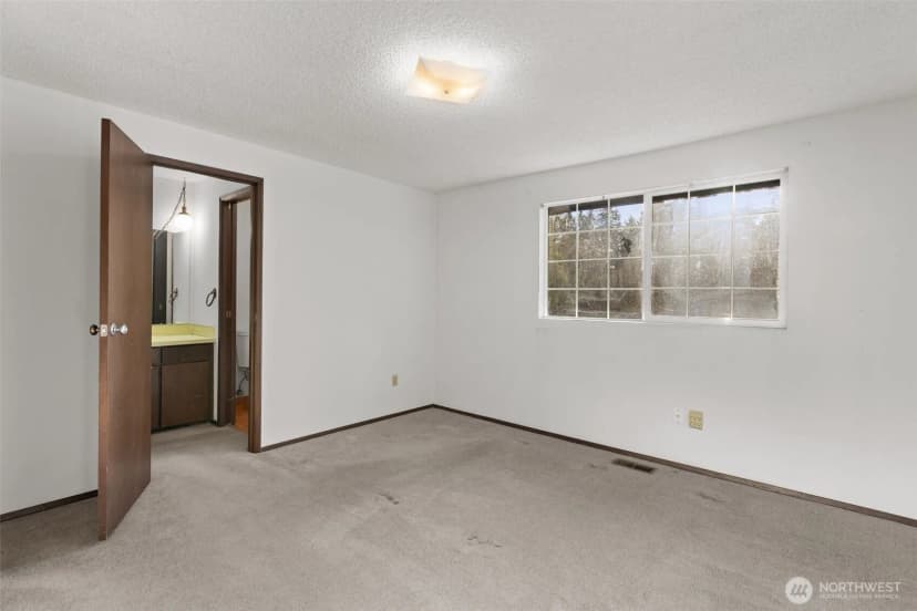 Property photo for 33411 29th Place Sw, Federal Way photo 12