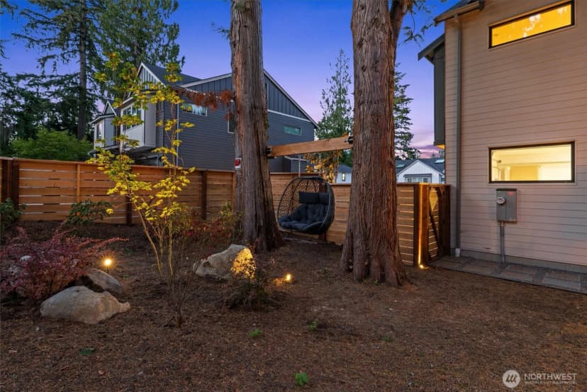 Property photo for 11340 23rd Avenue Ne, Seattle photo 38