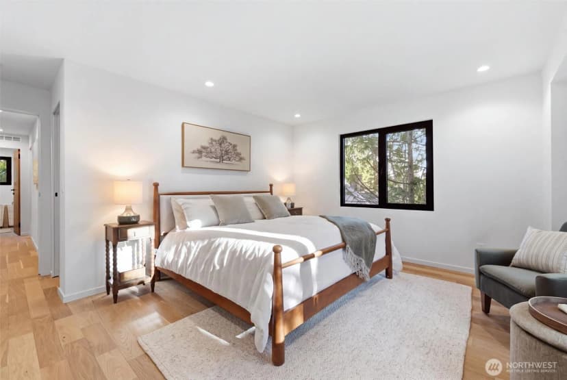 Property photo for 11340 23rd Avenue Ne, Seattle photo 22
