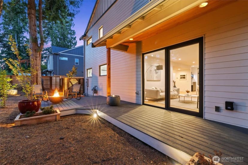 Property photo for 11340 23rd Avenue Ne, Seattle photo 17