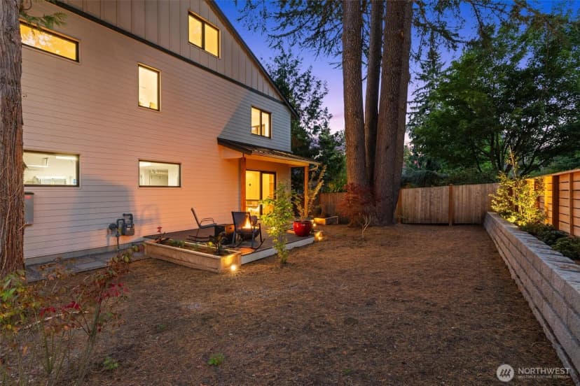 Property photo for 11340 23rd Avenue Ne, Seattle photo 39