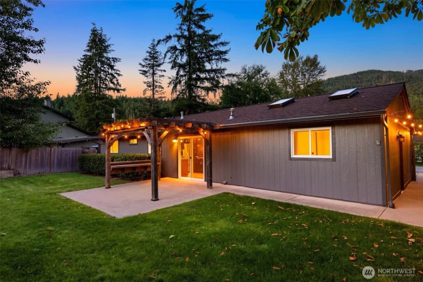 Property photo for 1109 Lewis Lane Se, Issaquah photo 11