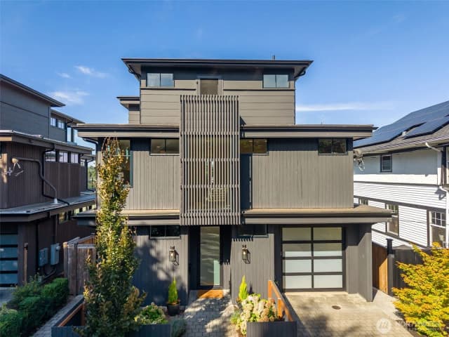 Property photo for 1123 31st Avenue, Seattle
