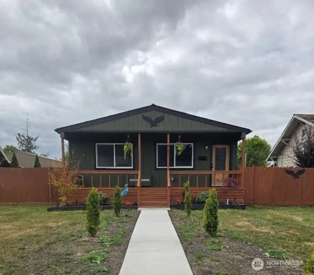 Property photo for 557 Sw Pacific Avenue, Chehalis