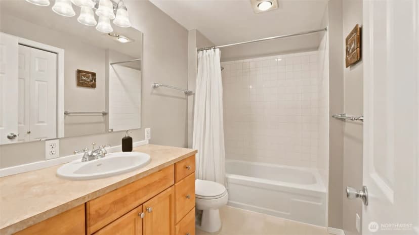 Property photo for 15824 Se 170th Street, Renton photo 14
