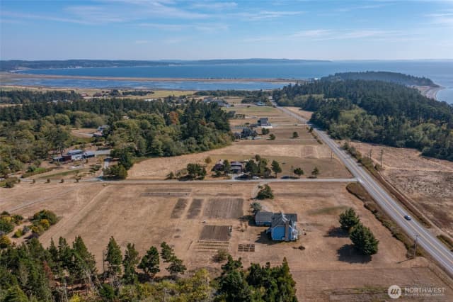 Property photo for 1230 Windward Way, Coupeville photo 4
