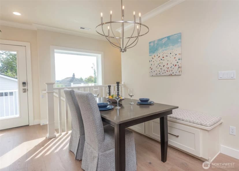 Property photo for 3820 Burke Avenue N, Seattle photo 15