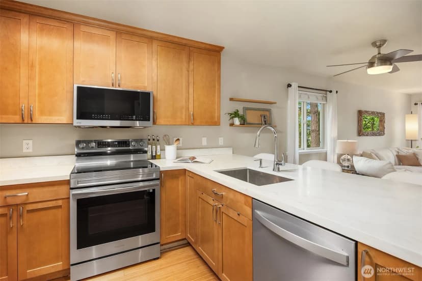 Property photo for 605 5th Street #b 201, Kirkland photo 7