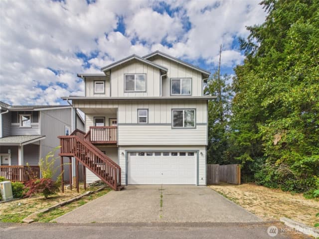 Property photo for 2271 Se Upchurch Way, Port Orchard
