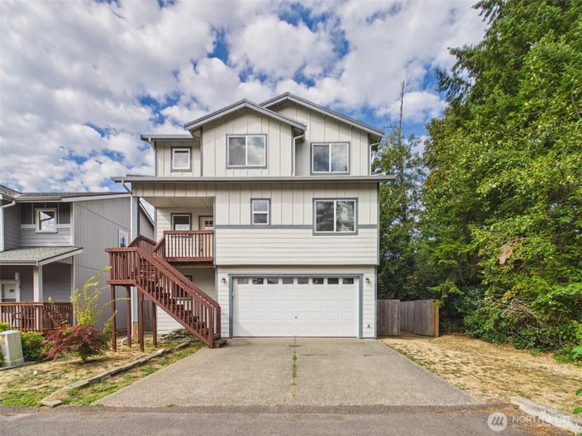 Property photo for 2271 Se Upchurch Way, Port Orchard