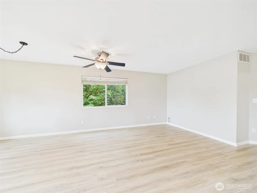 Property photo for 2271 Se Upchurch Way, Port Orchard photo 7