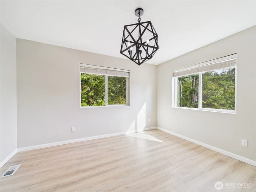 Property photo for 2271 Se Upchurch Way, Port Orchard photo 9