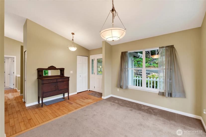 Property photo for 13204 Emerald Drive Nw, Gig Harbor photo 7