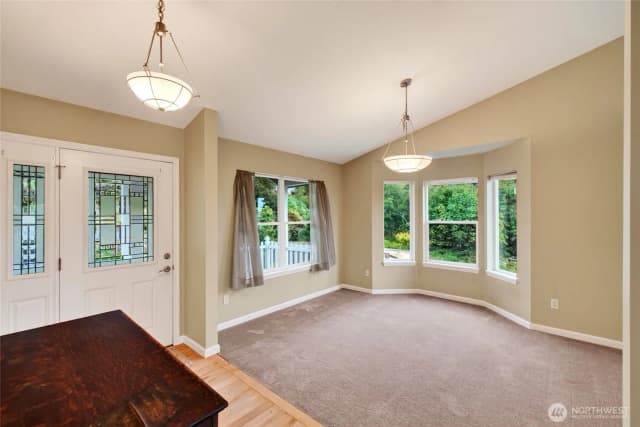 Property photo for 13204 Emerald Drive Nw, Gig Harbor photo 5