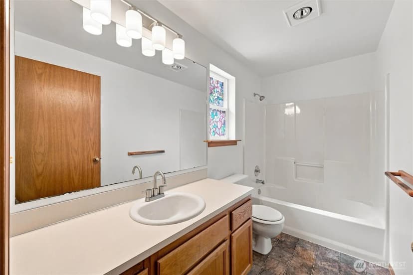Property photo for 2233 E Birch Street, Bellingham photo 16