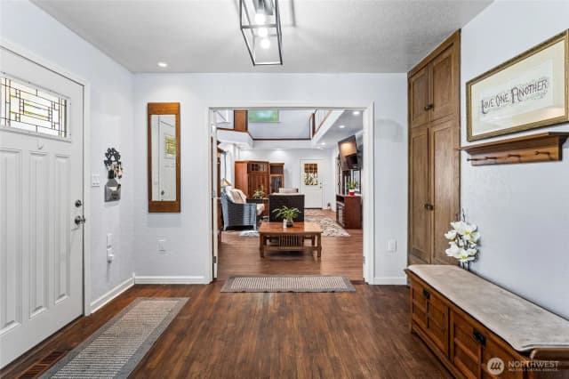 Property photo for 221 N Canyon Road, Yakima photo 5