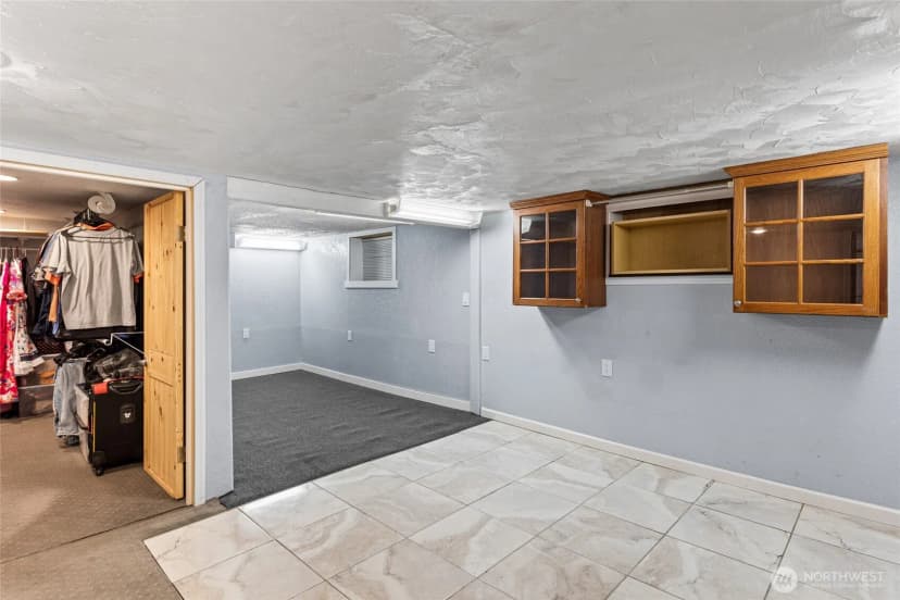 Property photo for 221 N Canyon Road, Yakima photo 26