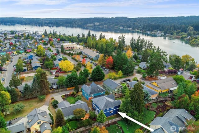Property photo for 100 Ne Peterson Street, Poulsbo photo 2