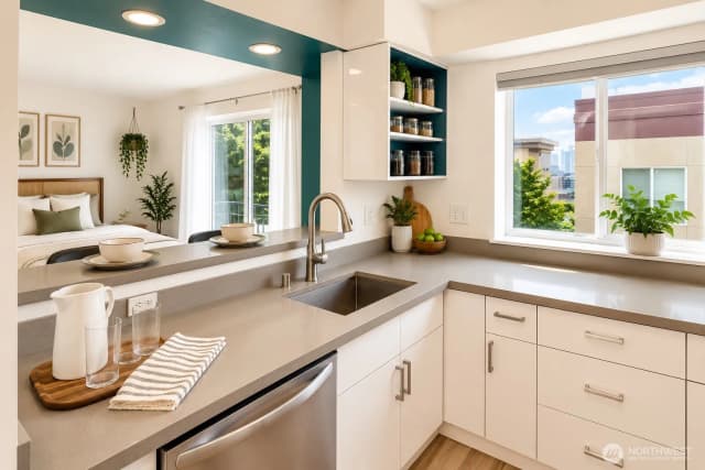 Property photo for 712 E Denny Way #502, Seattle photo 5