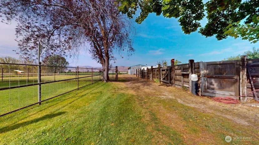 Property photo for 193 Robinson Canyon Road, Omak photo 38