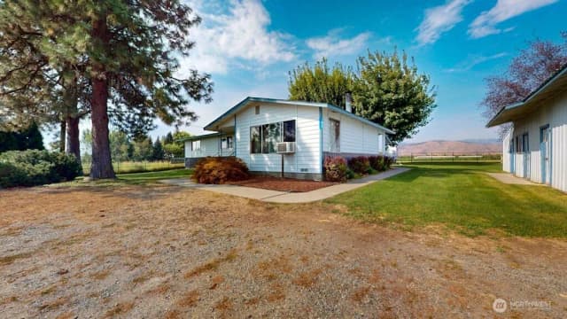 Property photo for 193 Robinson Canyon Road, Omak photo 2