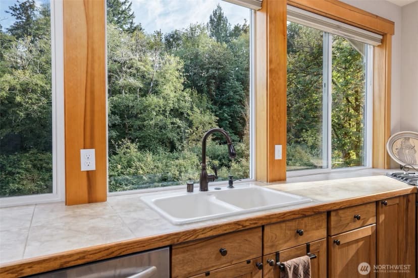 Property photo for 1010 Se Binns Swiger Loop Road, Shelton photo 13