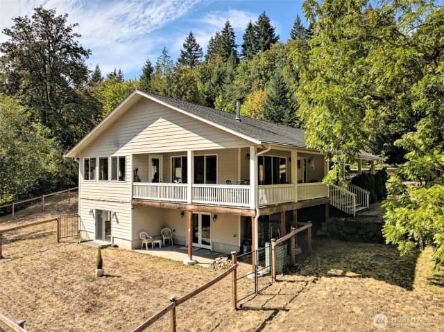Property photo for 1010 Se Binns Swiger Loop Road, Shelton photo 4