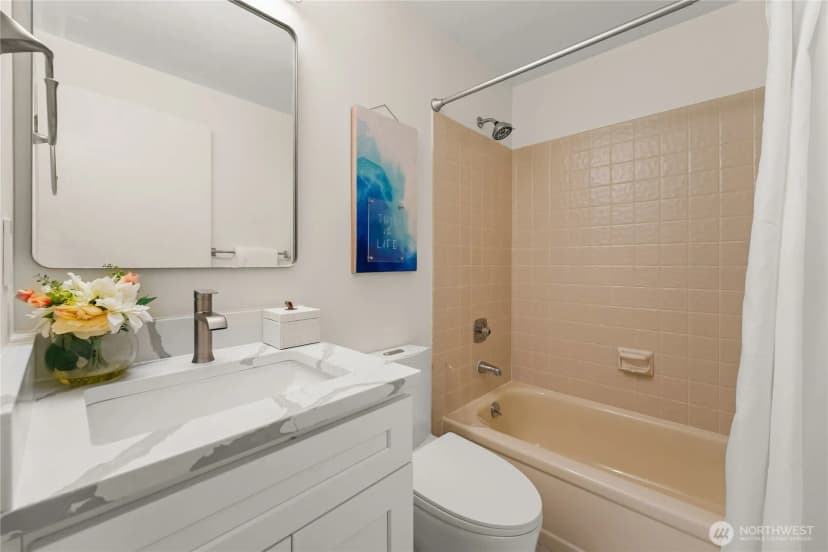 Property photo for 1218 101st Place Ne, Bellevue photo 32