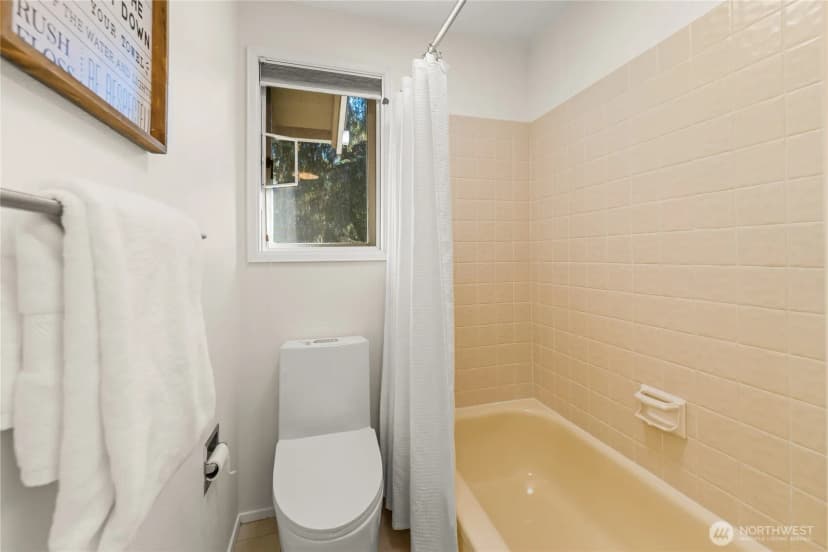 Property photo for 1218 101st Place Ne, Bellevue photo 27