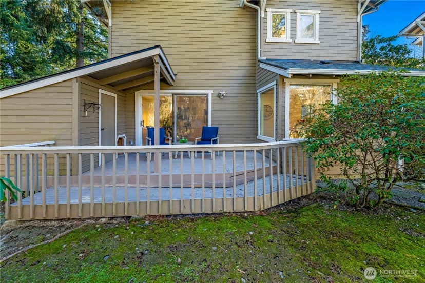 Property photo for 1218 101st Place Ne, Bellevue photo 38
