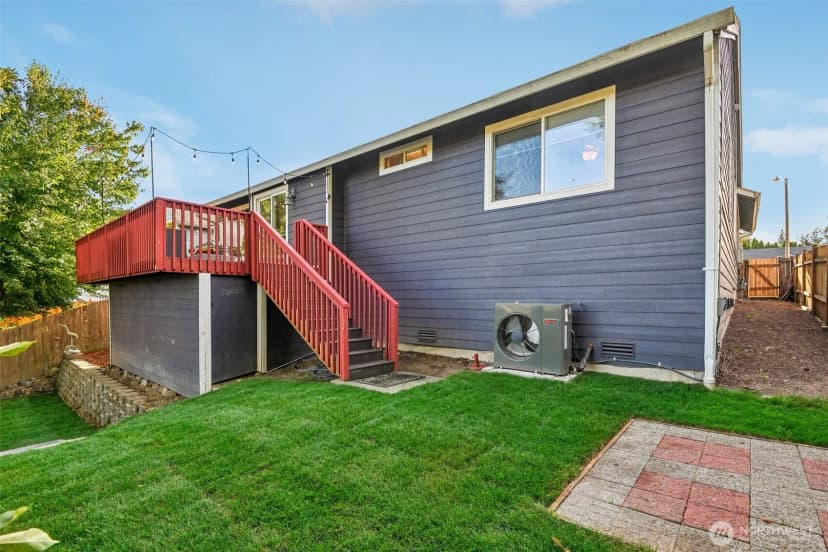Property photo for 27728 149th Pl Se, Kent photo 32