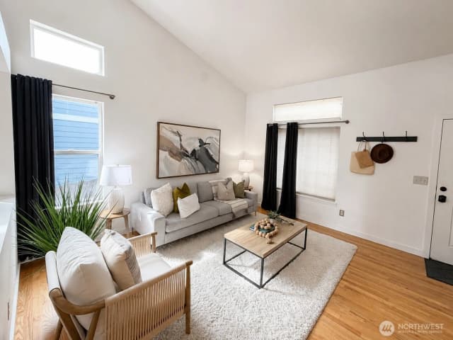 Property photo for 27728 149th Pl Se, Kent photo 4