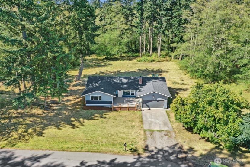 Property photo for 3671 Dundee Way, Oak Harbor photo 32