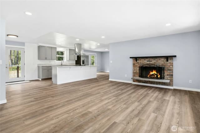 Property photo for 3671 Dundee Way, Oak Harbor photo 5