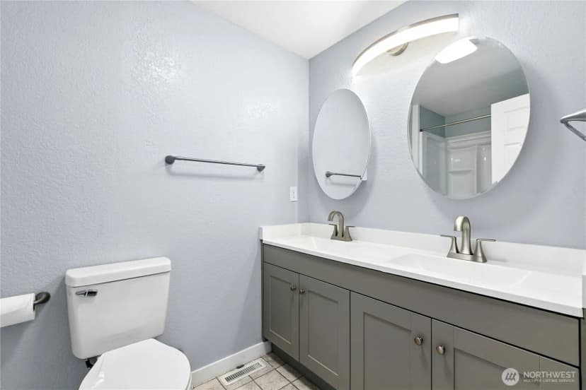 Property photo for 3671 Dundee Way, Oak Harbor photo 16