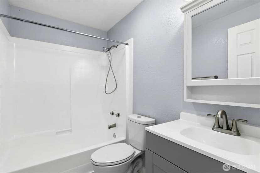 Property photo for 3671 Dundee Way, Oak Harbor photo 19