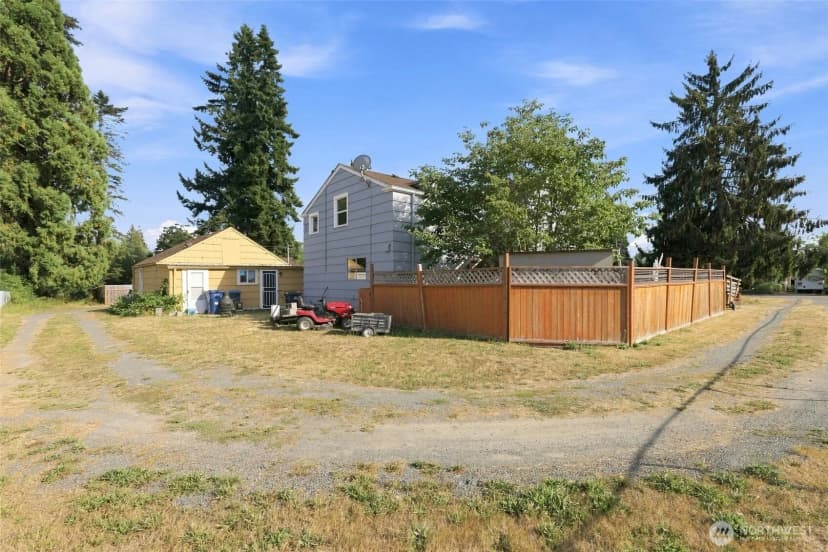 Property photo for 4727 61st Street Ne, Marysville photo 18