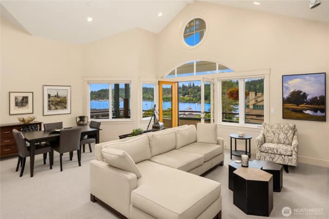 Property photo for 450 Wood Avenue Sw #3b, Bainbridge Island photo 3
