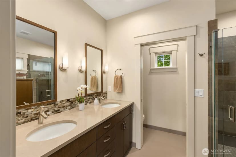 Property photo for 450 Wood Avenue Sw #3b, Bainbridge Island photo 21