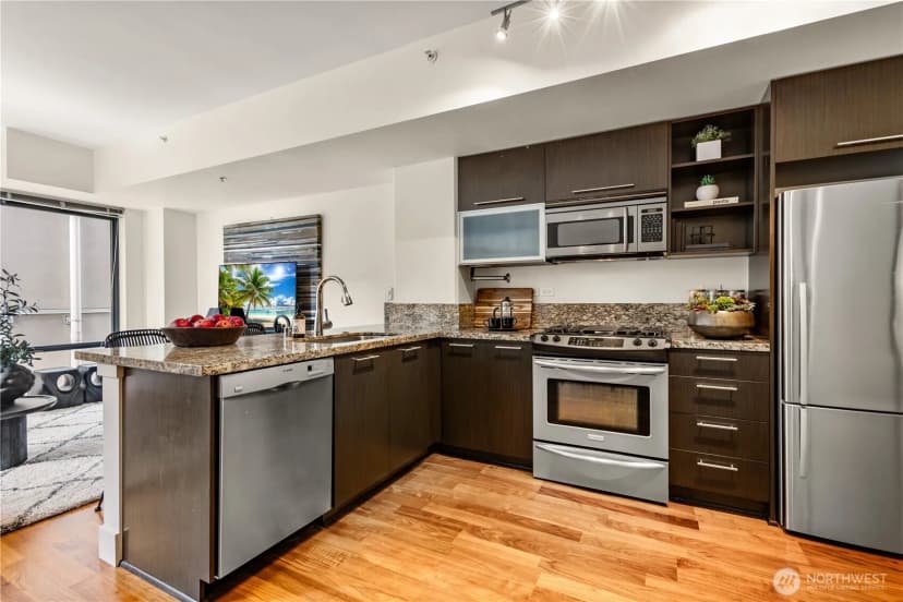 Property photo for 2911 2nd Ave Avenue #417, Seattle photo 6