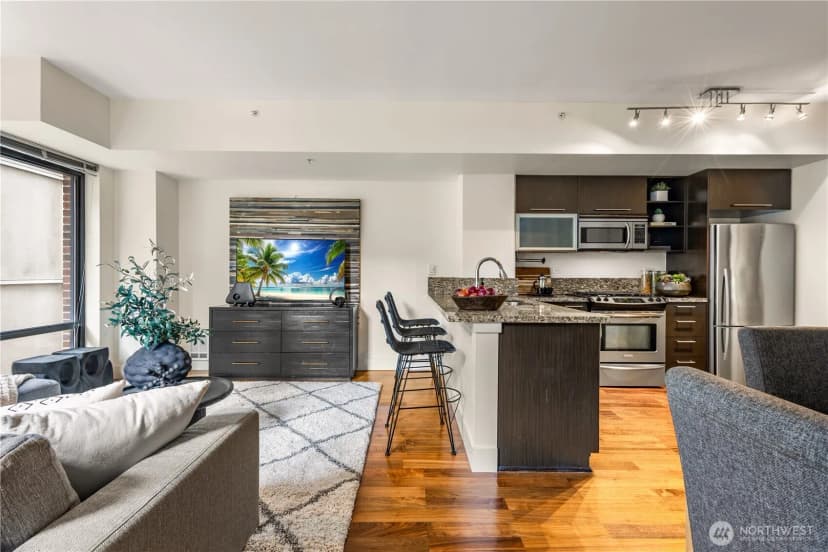 Property photo for 2911 2nd Ave Avenue #417, Seattle photo 9