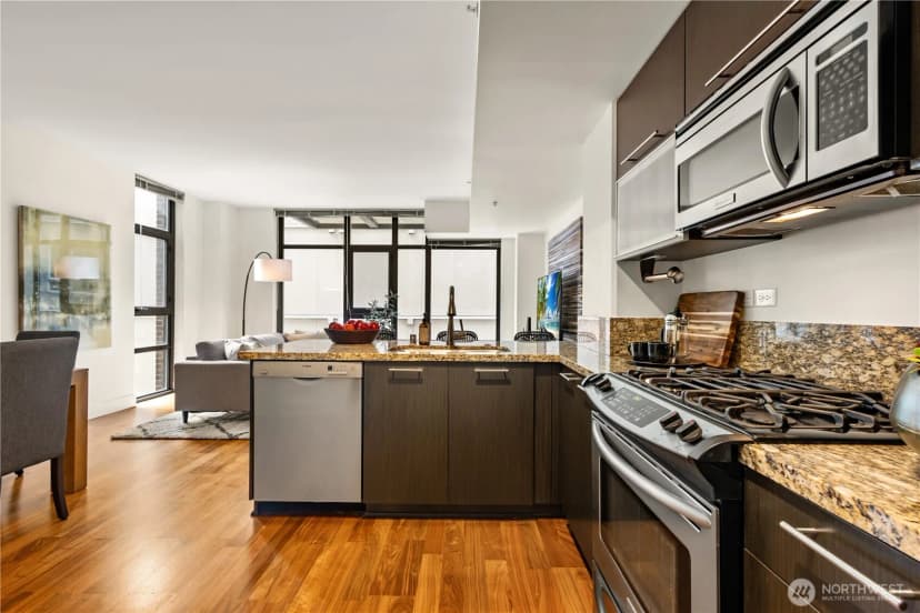 Property photo for 2911 2nd Ave Avenue #417, Seattle photo 8